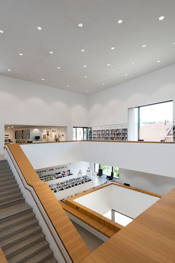 fotografie@Frank-Kleinbach.com Interview mit Nora Neuhaus de Laurel MEIN JOB BIBLIOTHEK: Stimmen aus der Bibliotheks-Community, Stadtbibliothek Bremen, Innenansicht